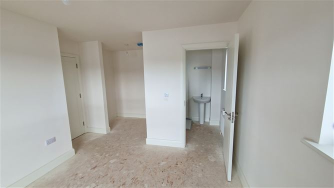 38 The Waters Edge, Church Road, Carrigaline, Cork