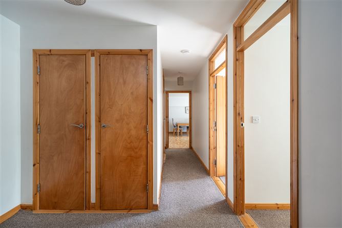 6 Anville Place, Anvil Court, New Street, Longford Town