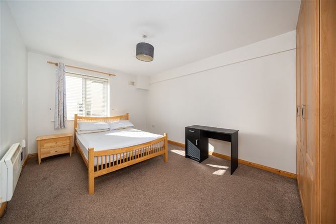 6 Anville Place, Anvil Court, New Street, Longford Town