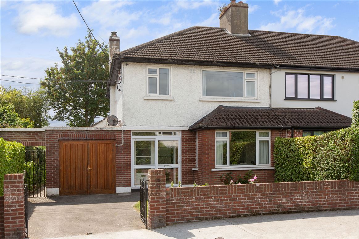 17 Woodbine Park, Blackrock, Dublin