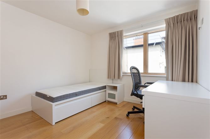 8 Alexandra Walk, Adelaide Square, Dublin 8