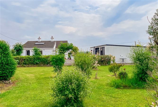 Meadow View, Knockauns, Williamstown, Co. Galway