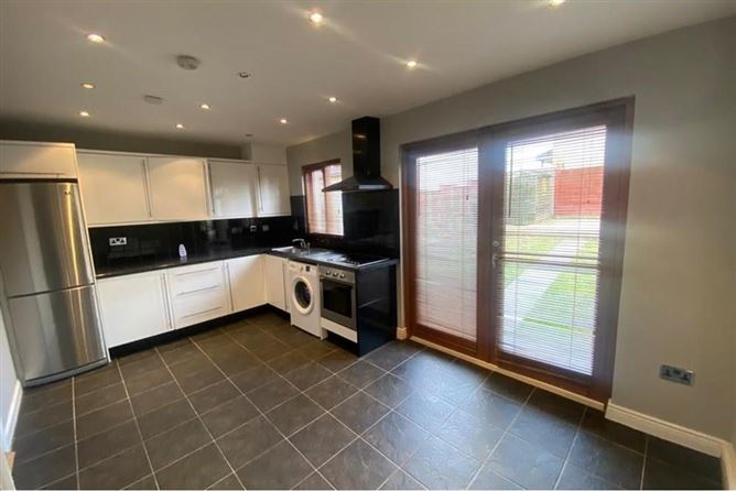 8 Russell Green, Russell Square, Dublin 24, Tallaght