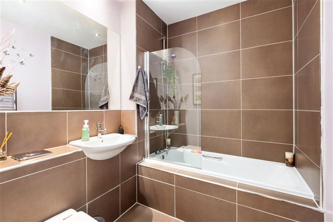11 The Sycamore, Elmfield, Leopardstown, Dublin 18