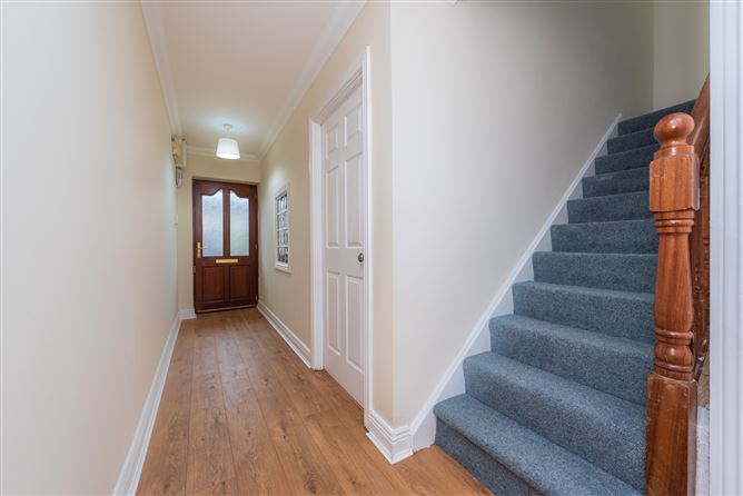 https://photos-a.propertyimages.ie/media/3/6/8/4962863/5ffcc764-7f9a-4869-903b-431574211629_l.jpg