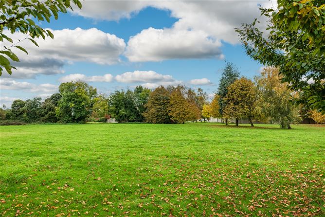 https://photos-a.propertyimages.ie/media/3/6/8/4962863/5ffcc764-7f9a-4869-903b-431574211629_l.jpg