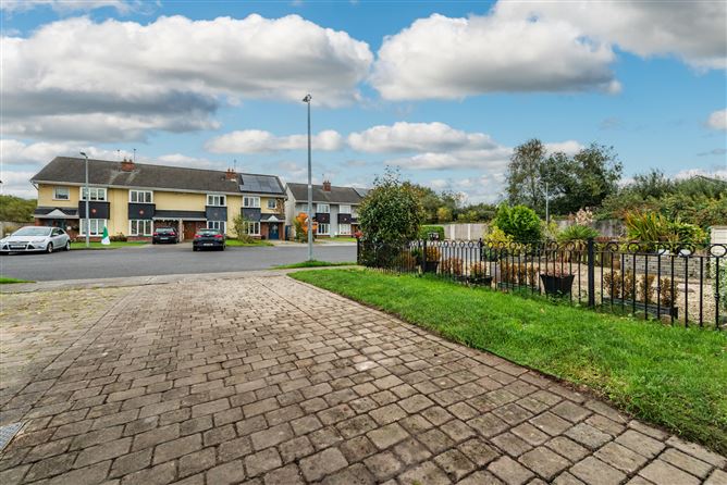 https://photos-a.propertyimages.ie/media/3/6/8/4962863/5ffcc764-7f9a-4869-903b-431574211629_l.jpg