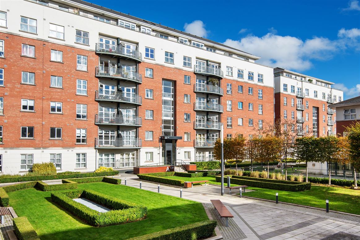 26 The Waterside, Charlotte Quay, Grand Canal Dk, Dublin 4