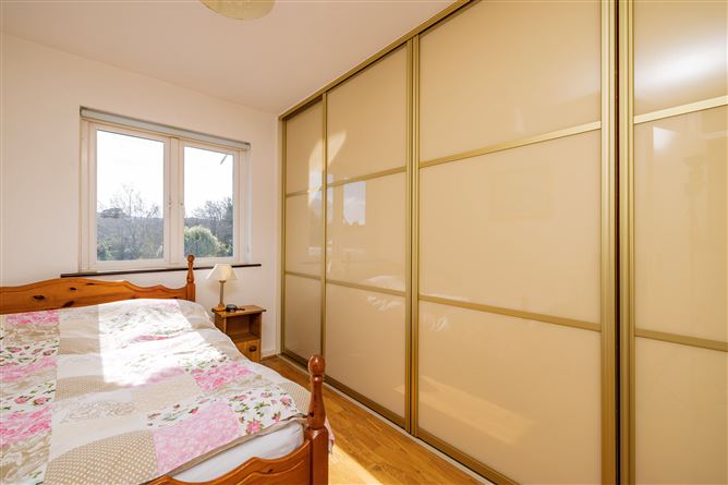 36 Rosemount Estate, Dundrum, Dublin 14