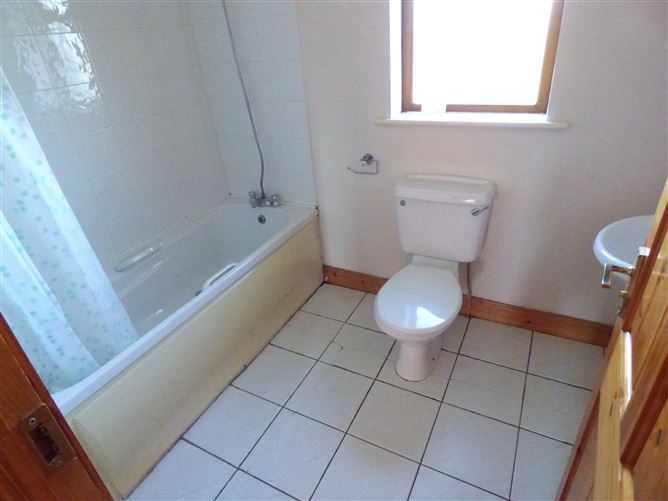 45 Cluain Aoibhinn, Claremount, Claremorris, Mayo
