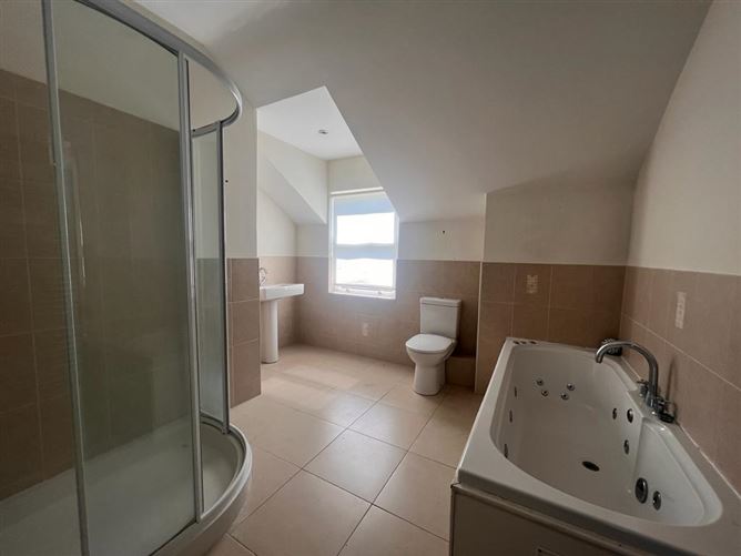 6 Bothar Bui, Omeath, Louth
