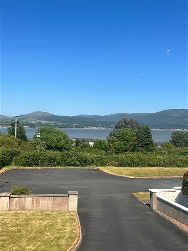 6 Bothar Bui, Omeath, Louth