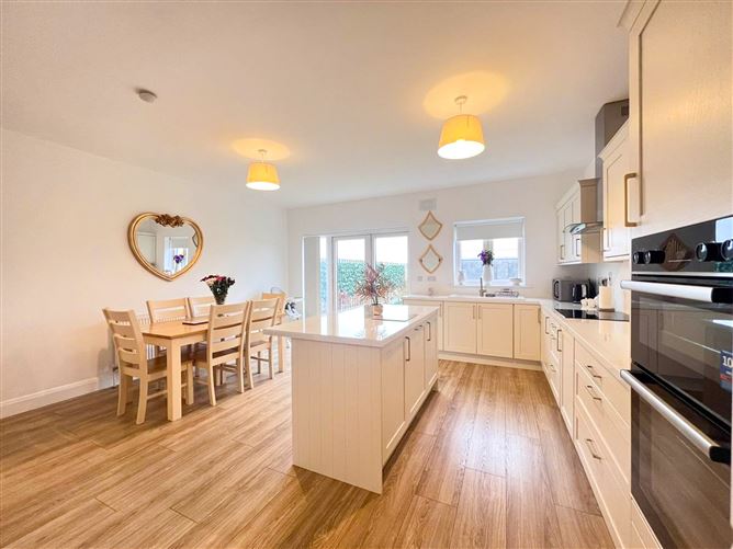 16 Bregawn, Cashel, Tipperary