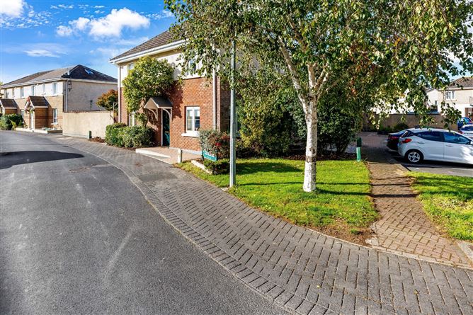Photo 3 of 28 — 1 Mount Eustace Green, Dublin 15
