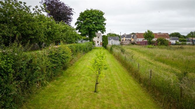 Warren House, Canal Road, Johnstown, Co. Kilkenny