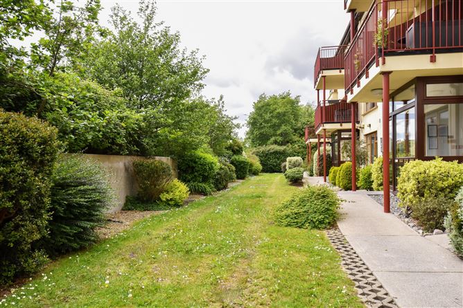 7 Binsin, Western Distributor Road, Knocknacarra, Galway