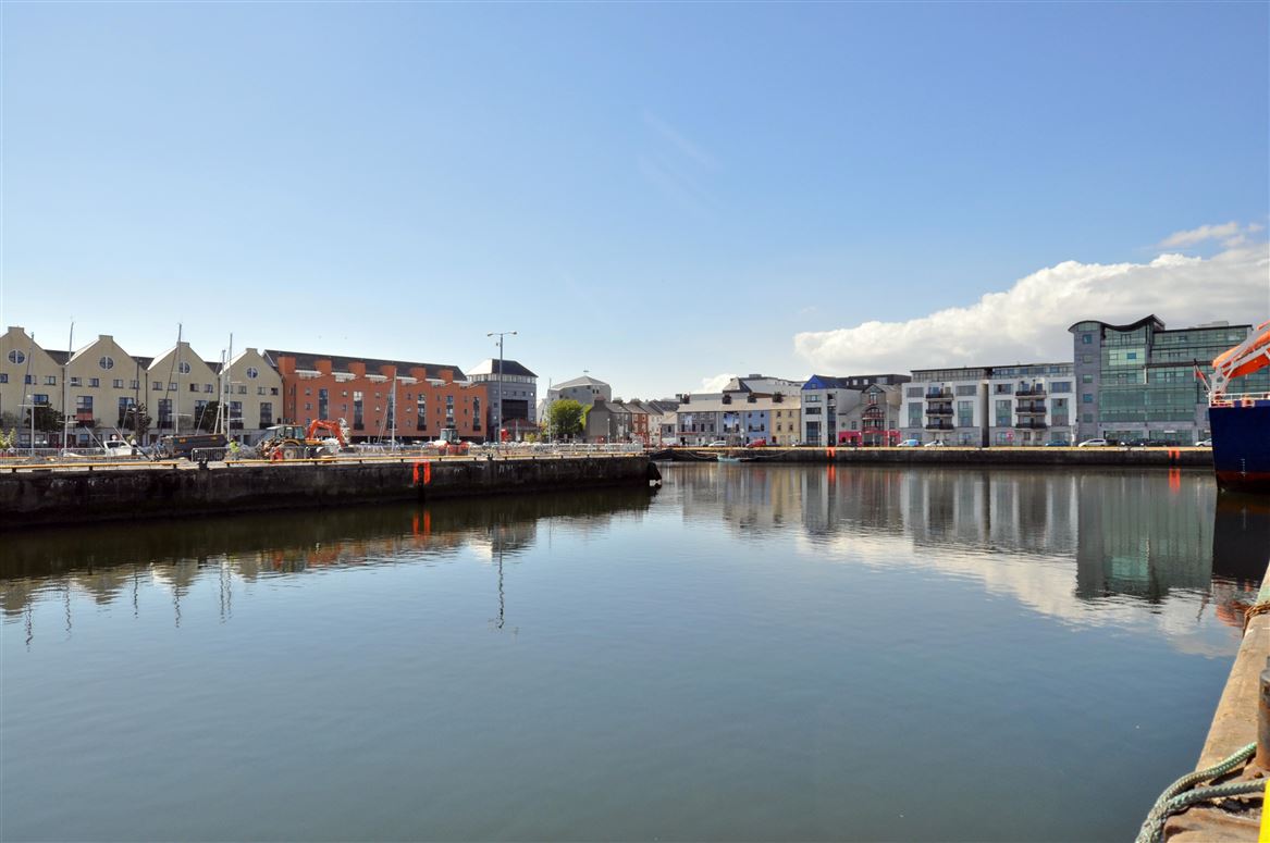 47 Ce Na Mara, Bothar Na Long, The Docks, Galway City