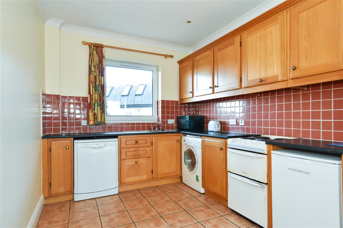 47 Ce Na Mara, Bothar Na Long, The Docks, Galway City