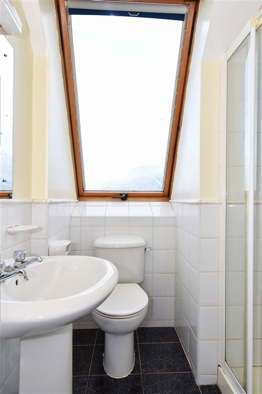 47 Ce Na Mara, Bothar Na Long, The Docks, Galway City