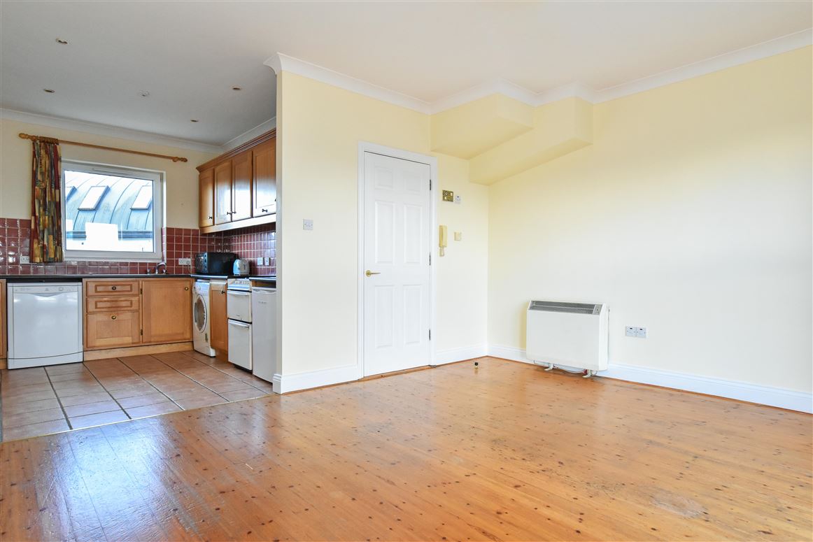 47 Ce Na Mara, Bothar Na Long, The Docks, Galway City