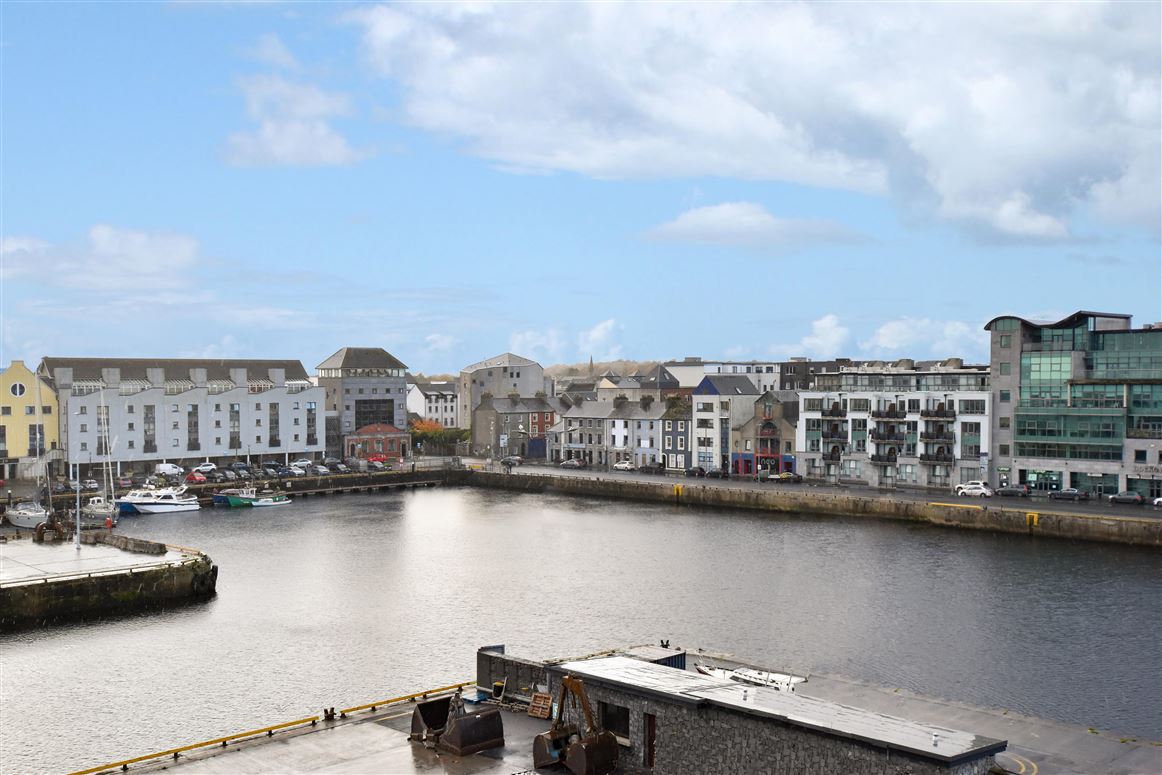 47 Ce Na Mara, Bothar Na Long, The Docks, Galway City