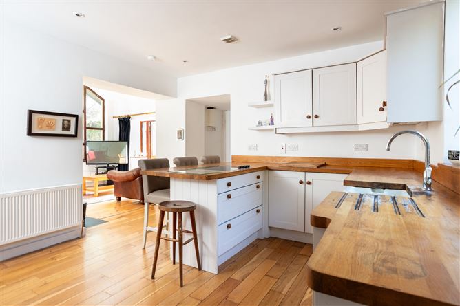 10 The Terrace, Curraghbinny, Carrigaline, Cork