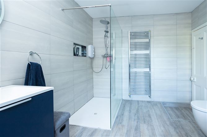 10 The Terrace, Curraghbinny, Carrigaline, Cork