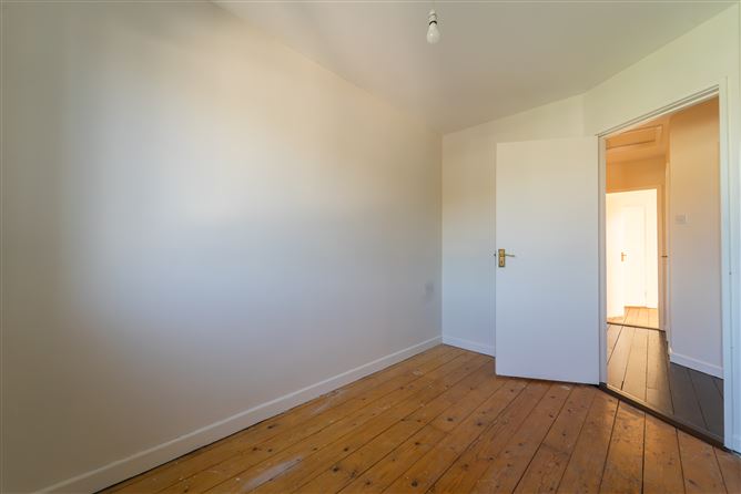 306a Glenview Lawns, Tallaght,   Dublin 24