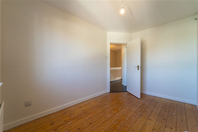 306a Glenview Lawns, Tallaght,   Dublin 24