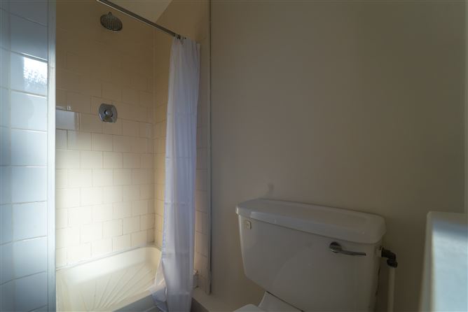 306a Glenview Lawns, Tallaght,   Dublin 24