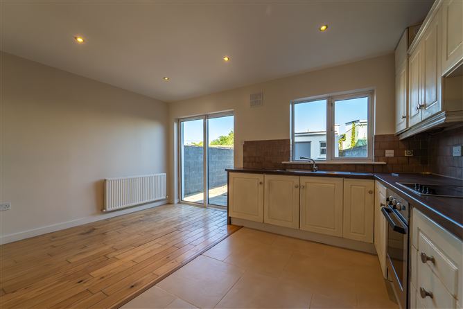 306a Glenview Lawns, Tallaght,   Dublin 24