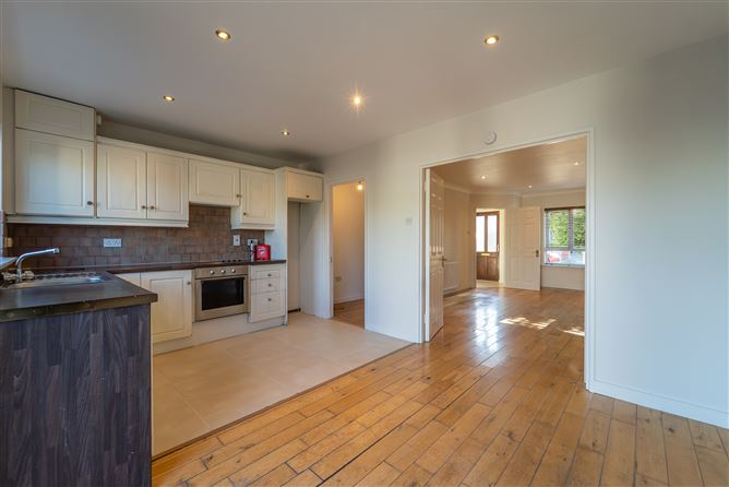 306a Glenview Lawns, Tallaght,   Dublin 24