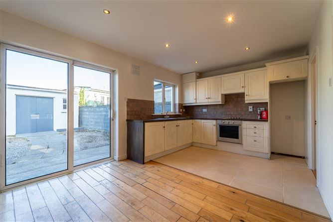 306a Glenview Lawns, Tallaght,   Dublin 24