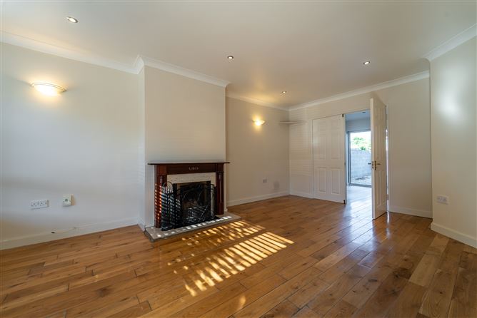 306a Glenview Lawns, Tallaght,   Dublin 24