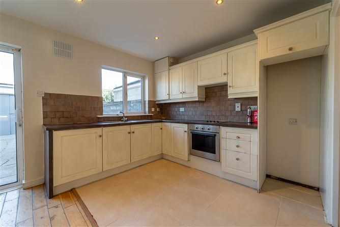 306a Glenview Lawns, Tallaght,   Dublin 24