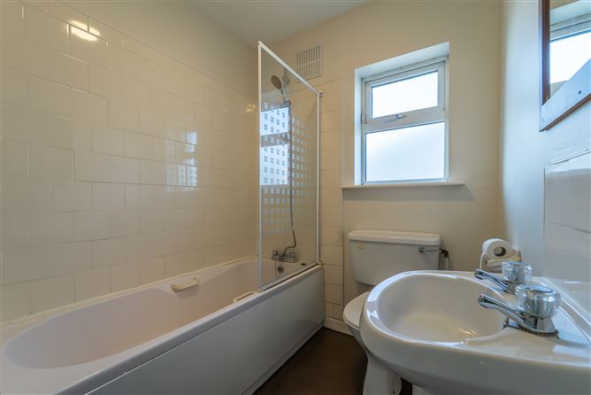 306a Glenview Lawns, Tallaght,   Dublin 24
