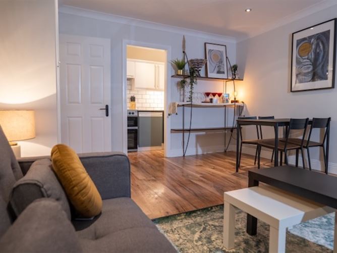 164 bachelors walk, O'Connell Street,   Dublin 1