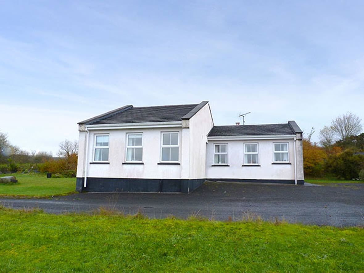 Photo 1 of 6 — 2 Bed in Drumkeeran,Drumkeeran,  Leitrim