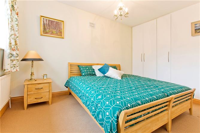 8 Hawthorn Manor, Blackrock, Co. Dublin