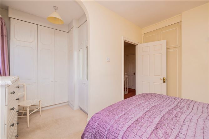 5 Camberley Elms, Upper Churchtown Road, Churchtown, Dublin 14