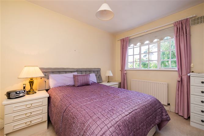 5 Camberley Elms, Upper Churchtown Road, Churchtown, Dublin 14