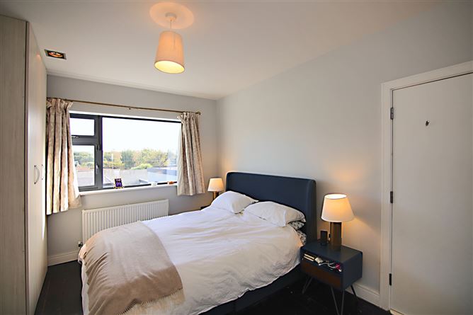 37 Dollymount Park, Clontarf,   Dublin 3