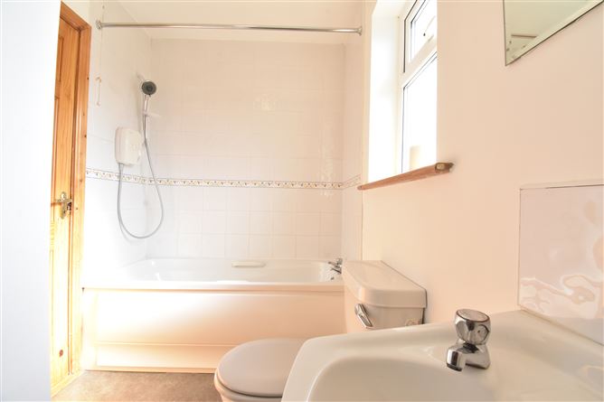 125 Madeira Oaks, Enniscorthy, Wexford
