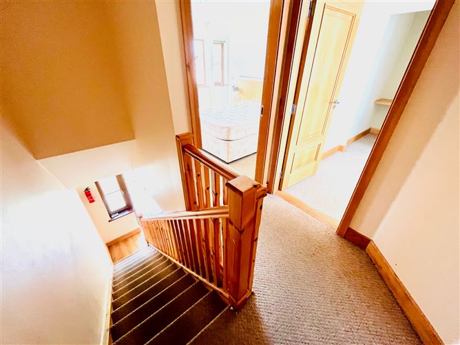 305 The Lodges Ballykisteen, Tipperary Town, Tipperary