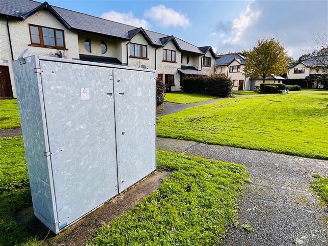305 The Lodges Ballykisteen, Tipperary Town, Tipperary