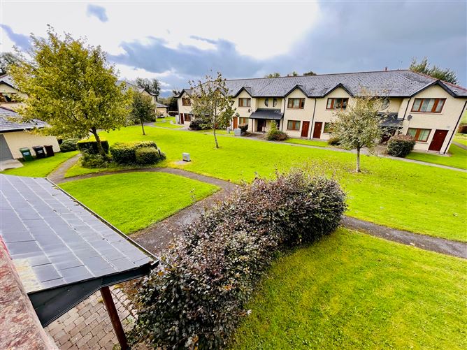 305 The Lodges Ballykisteen, Tipperary Town, Tipperary