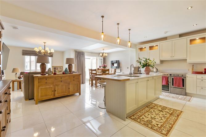 17 Blackberry Hill, Carrickmines, Dublin 18