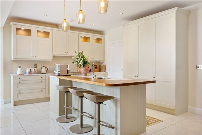 17 Blackberry Hill, Carrickmines, Dublin 18