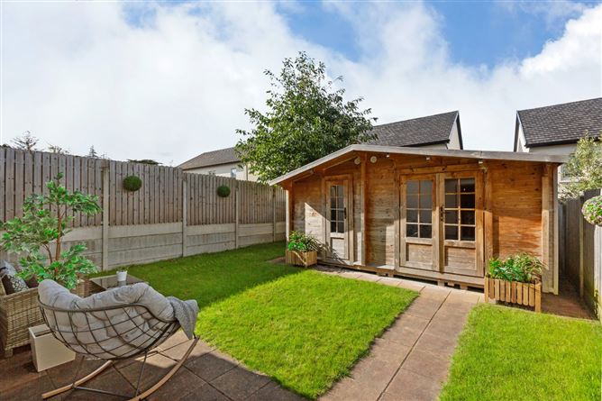 17 Blackberry Hill, Carrickmines, Dublin 18