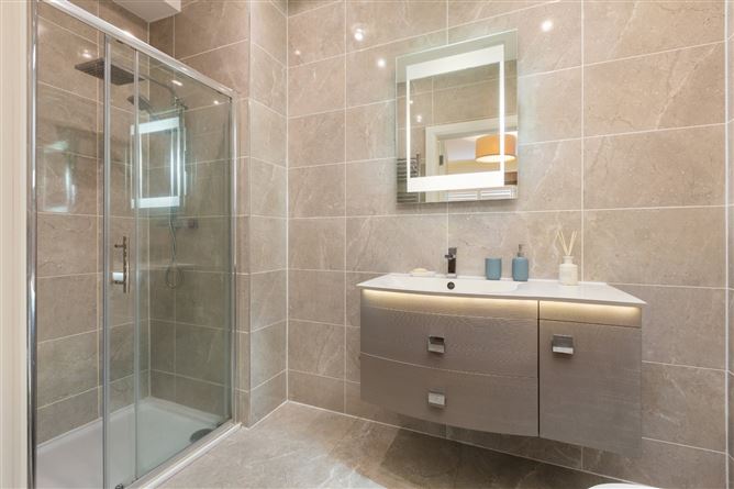 17 Blackberry Hill, Carrickmines, Dublin 18